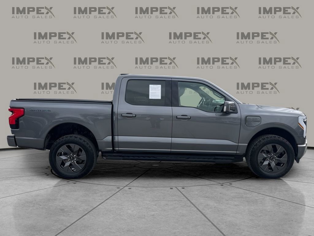Used 2022 Ford F150 Lightning Lariat image 6