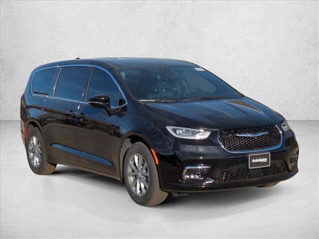 New 2026 Chrysler Pacifica Select AWD/4WD image 6