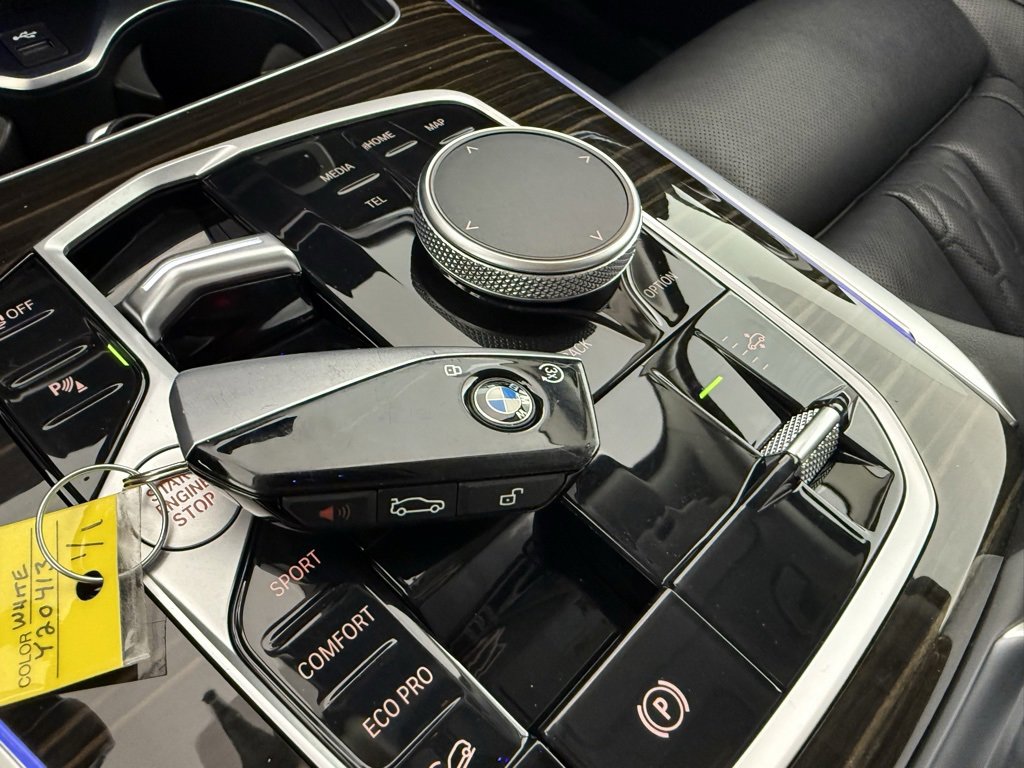 Used 2025 BMW X7 xDrive40i image 33