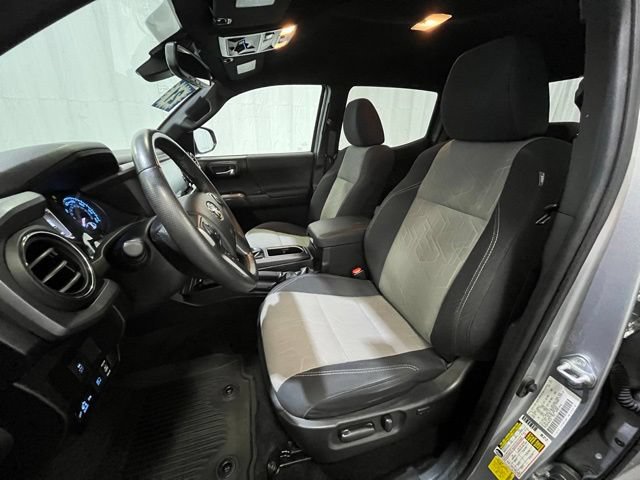 Certified 2021 Toyota Tacoma TRD Off-Road w/ Technology Package AWD/4WD image 10