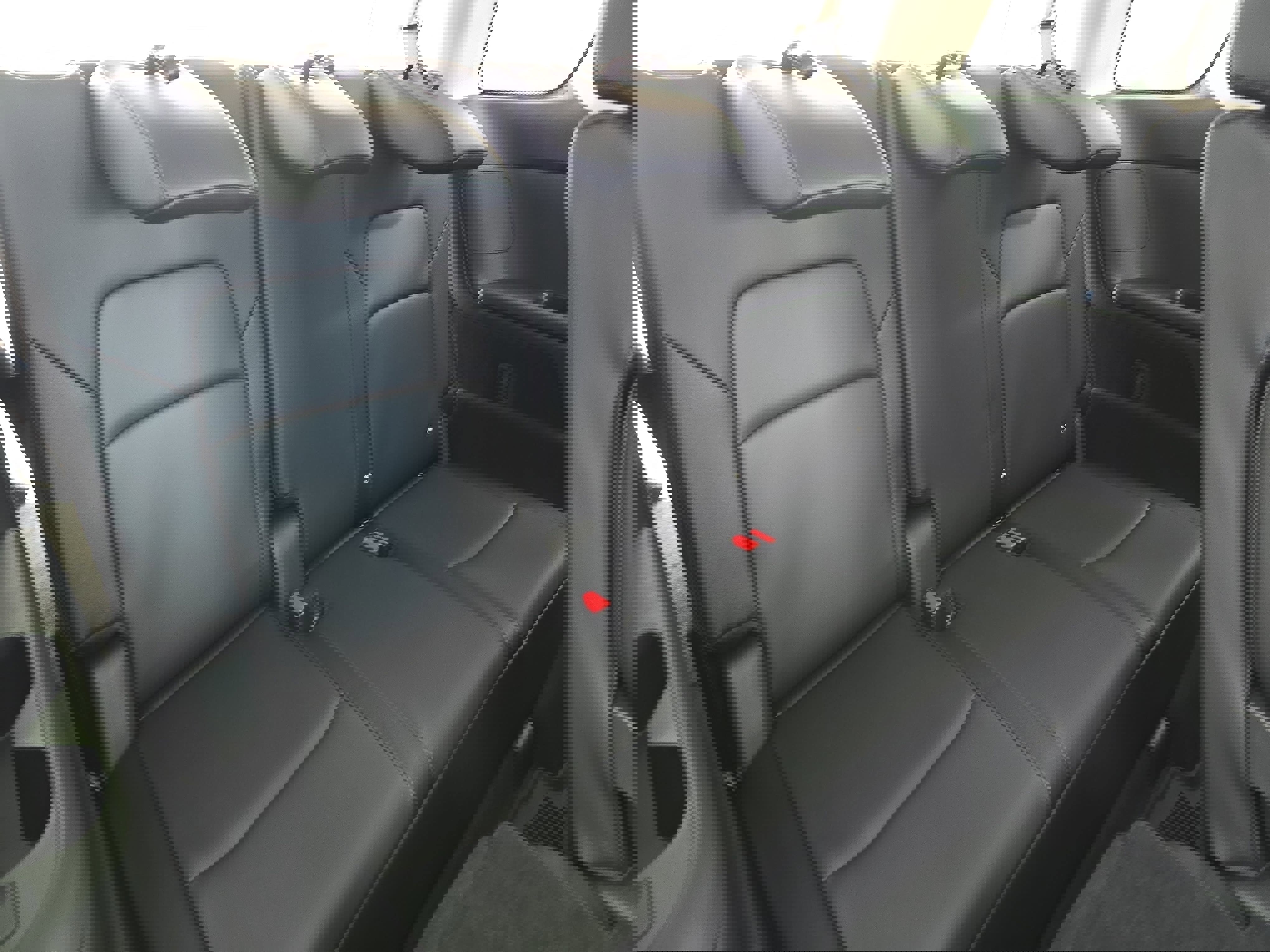 New 2025 Nissan Pathfinder SL w/ Black Appearance Package image 12