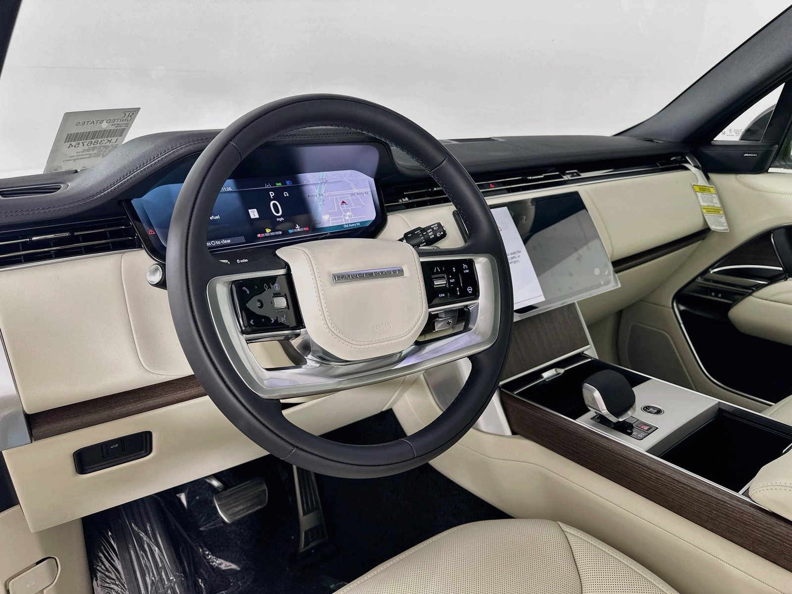 New 2026 Land Rover Range Rover Long Wheelbase SE AWD/4WD image 31