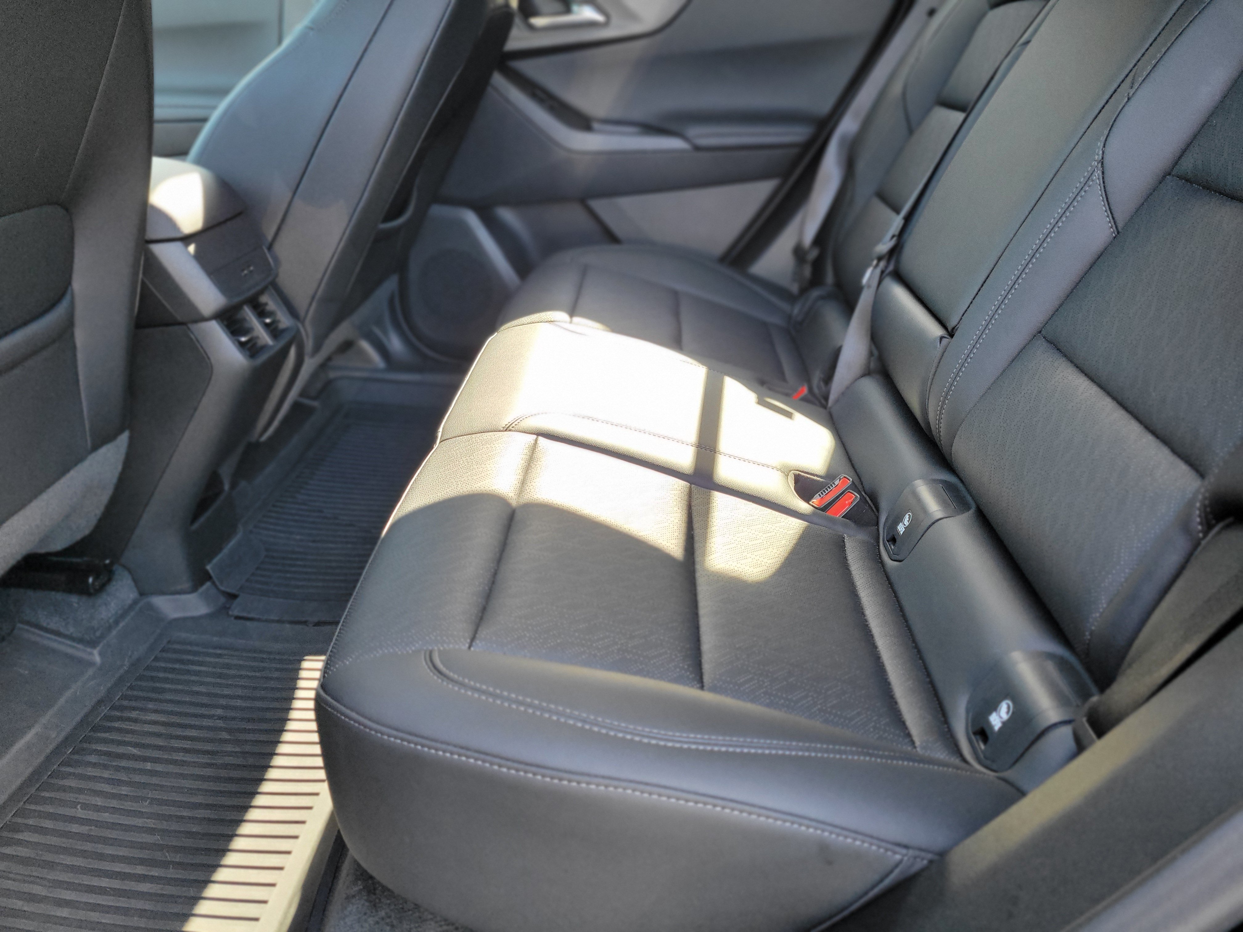 Certified 2026 Chevrolet Equinox LT w/ Convenience Package II FWD image 34