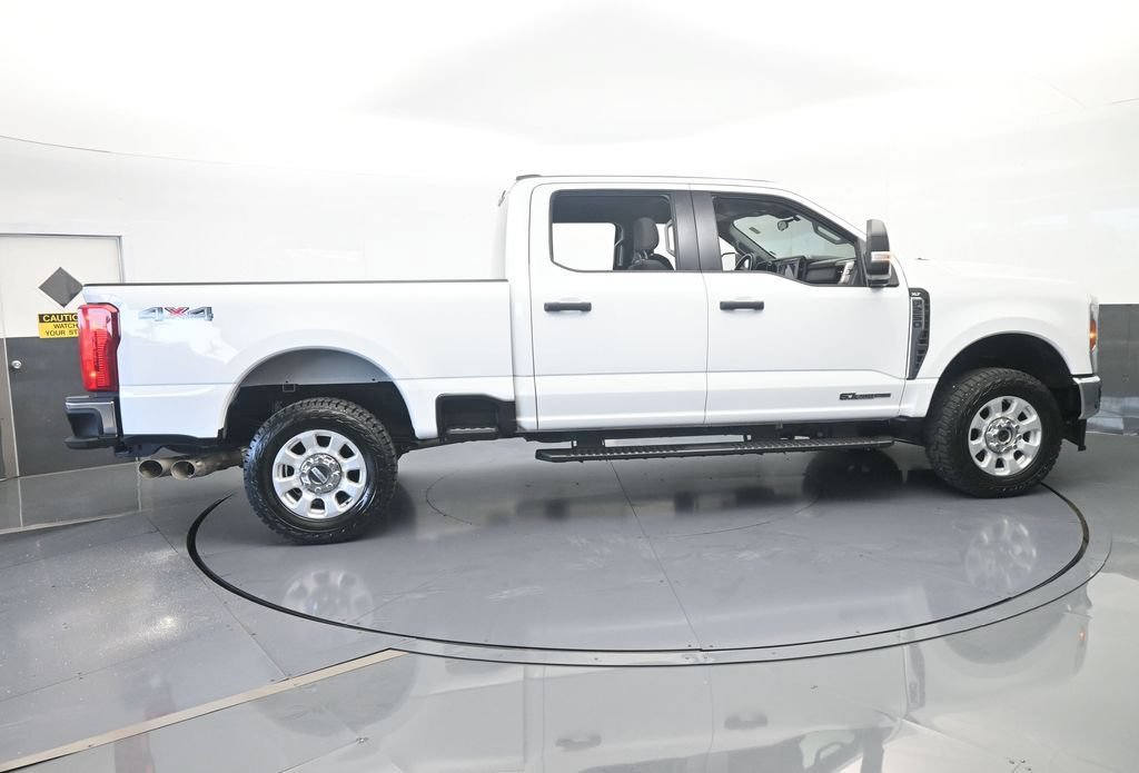 Used 2024 Ford F250 XLT AWD/4WD image 7