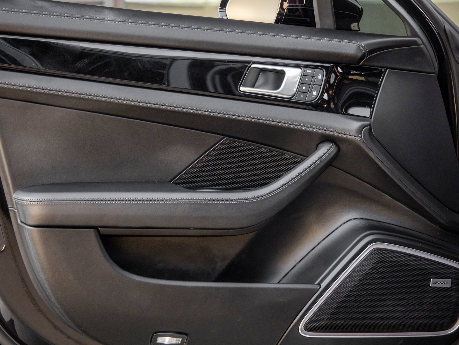 Certified 2023 Porsche Panamera 4S AWD/4WD image 20