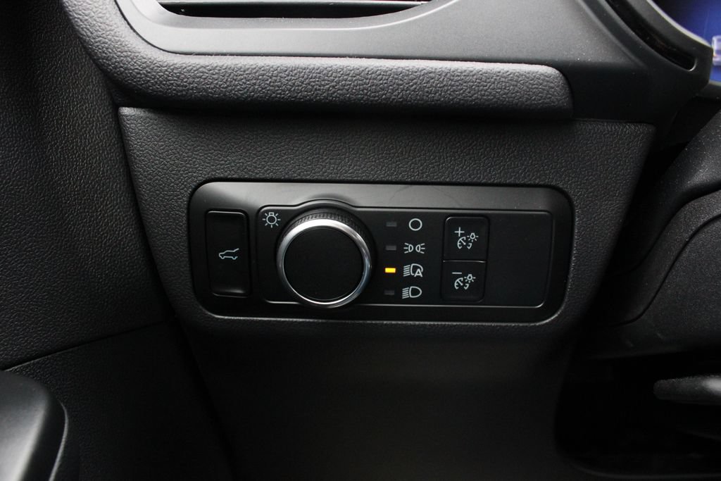 Used 2025 Ford Escape ST-Line w/ Tech Pack #1 AWD/4WD image 9