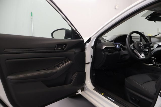 New 2026 Nissan Altima 2.5 SV AWD/4WD image 9