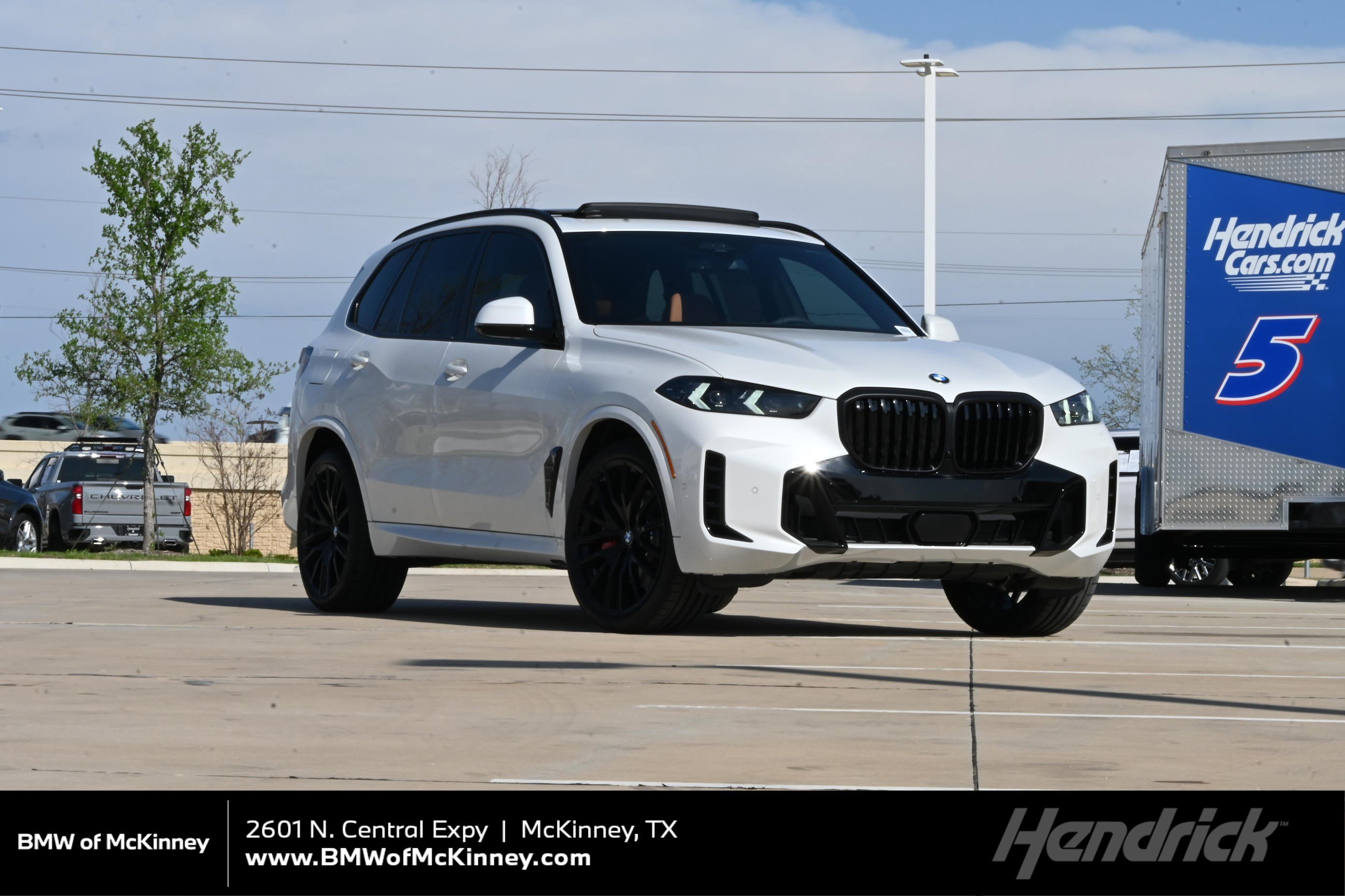 New 2026 BMW X5 xDrive40i AWD/4WD image 1