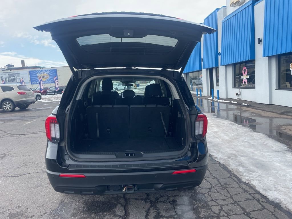 Used 2025 Ford Explorer Active image 31