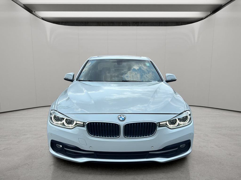 Used 2018 BMW 330e w/ Convenience Package RWD image 8