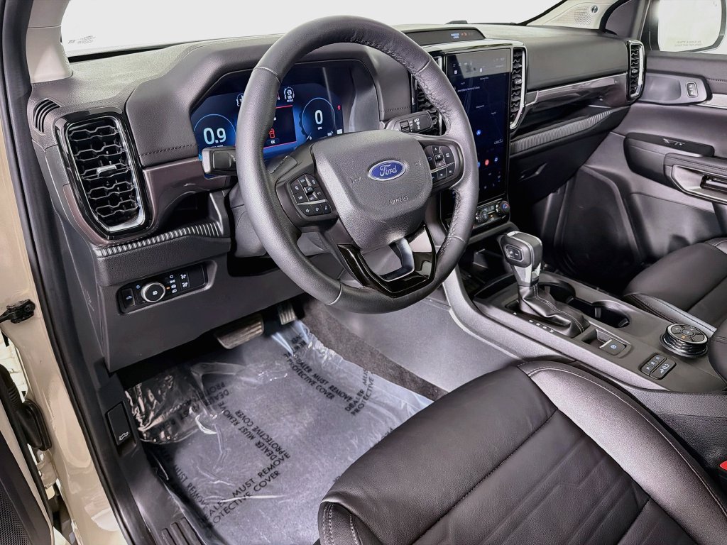 Used 2025 Ford Ranger Lariat w/ FX4 Off-Road Package AWD/4WD image 9