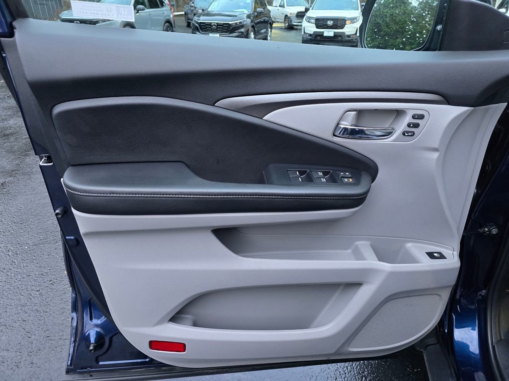 Certified 2023 Honda Ridgeline RTL image 10