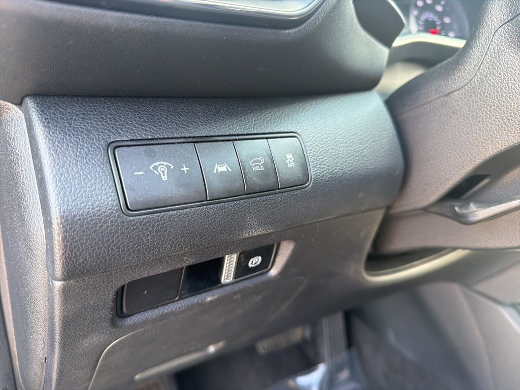 Used 2023 Hyundai Santa Fe SEL image 15