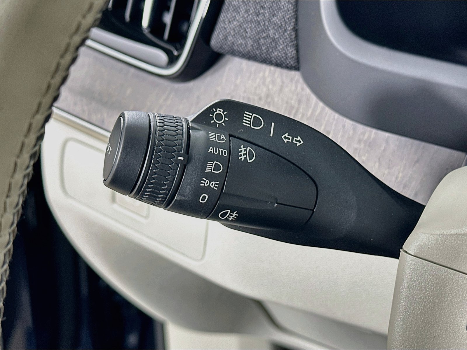 Certified 2026 Volvo XC90 B6 Ultra AWD/4WD image 20