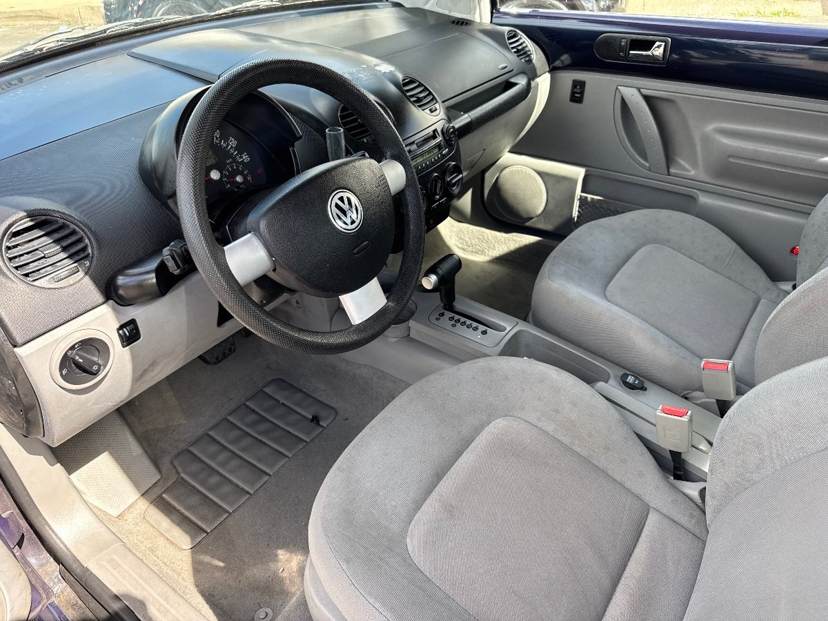 Used 1999 Volkswagen Beetle GLS FWD image 18