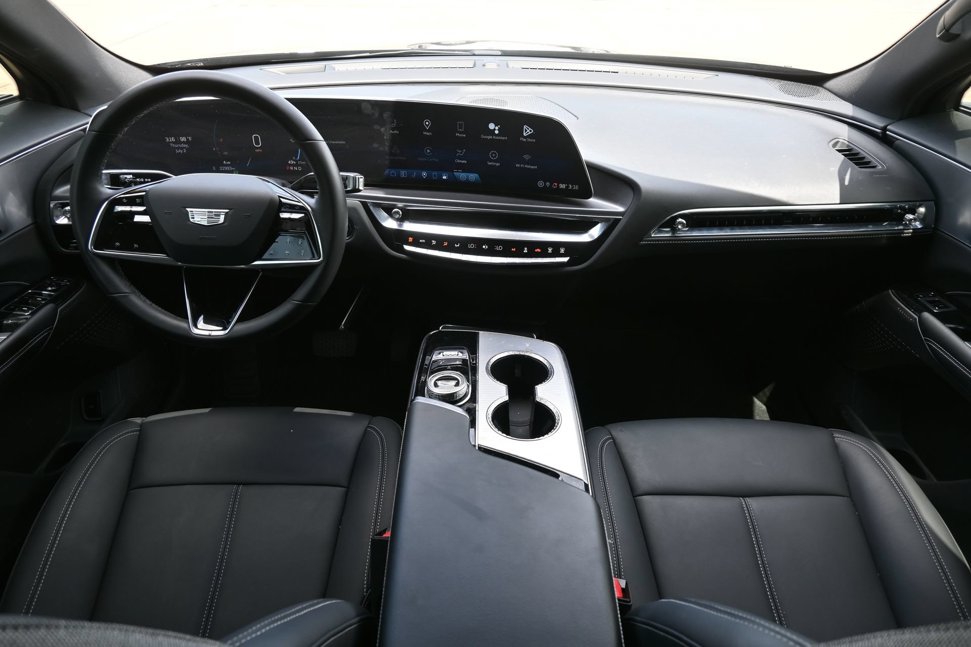 Certified 2024 Cadillac Lyriq Tech AWD/4WD image 7