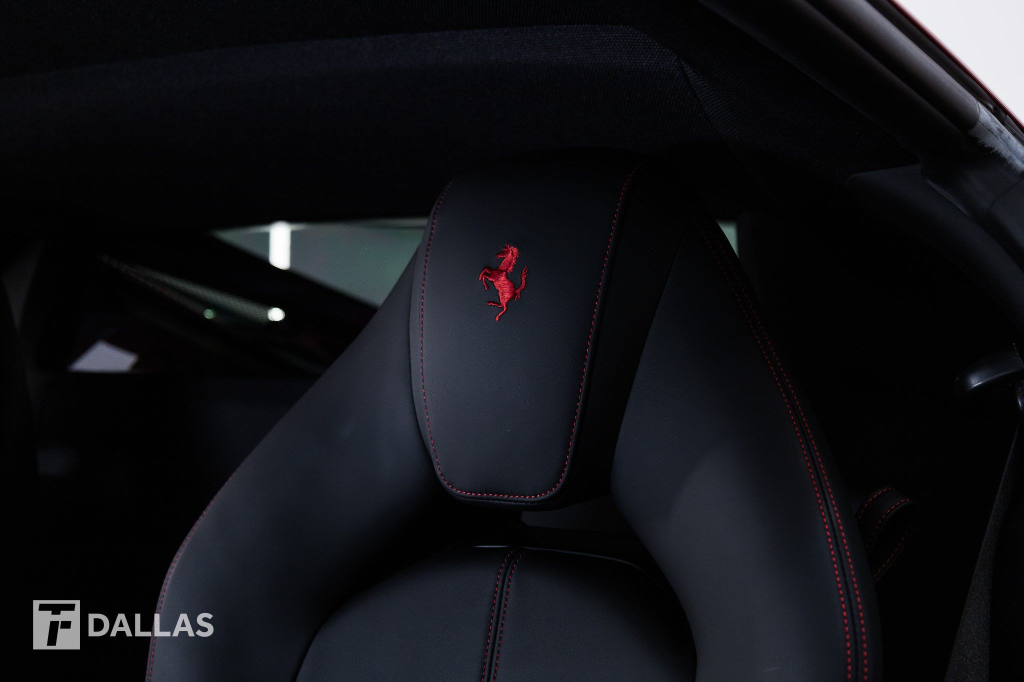 Used 2022 Ferrari F8 Tributo RWD image 27