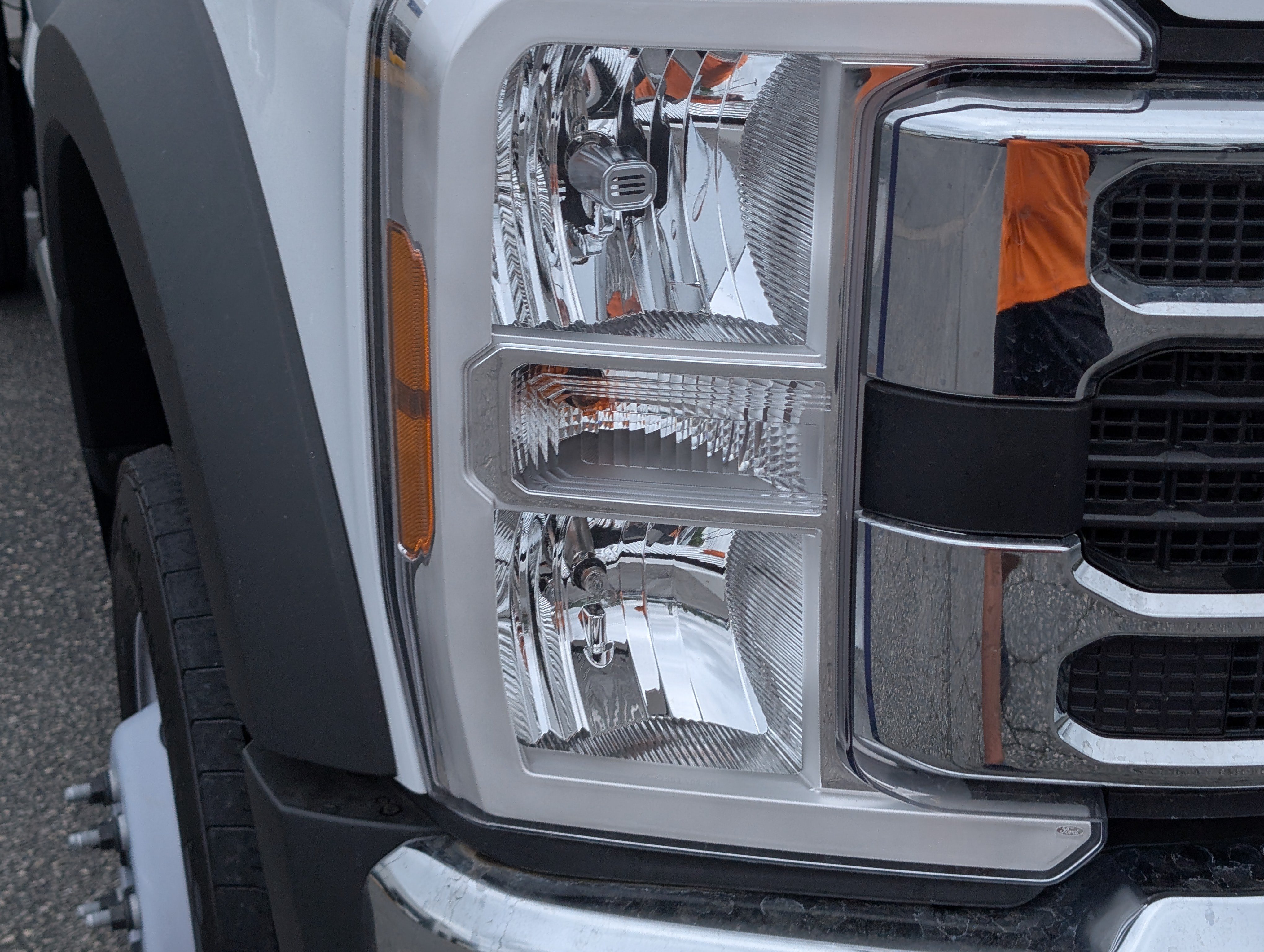 New 2026 Ford F450 XLT w/ Ambulance Prep Package RWD image 5