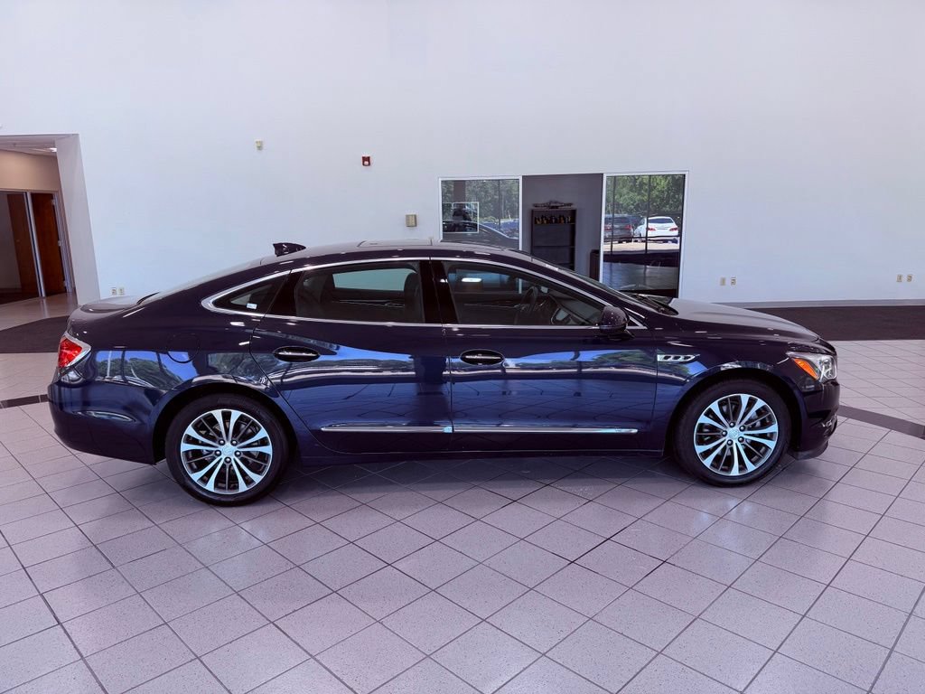 Used 2017 Buick LaCrosse Essence FWD image 14