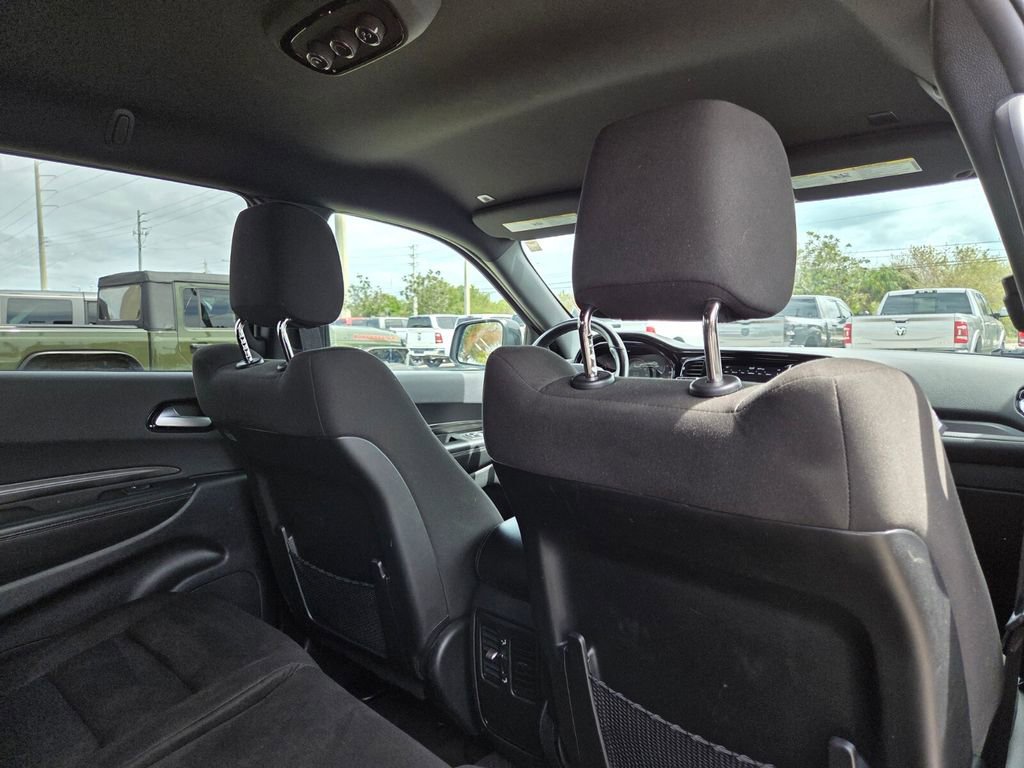Used 2023 Dodge Durango SXT image 12