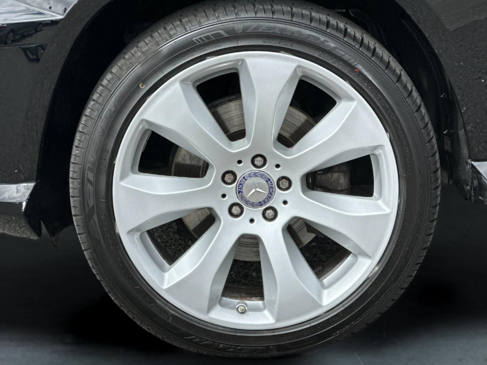 Used 2010 Mercedes-Benz GLK 350 4MATIC image 24