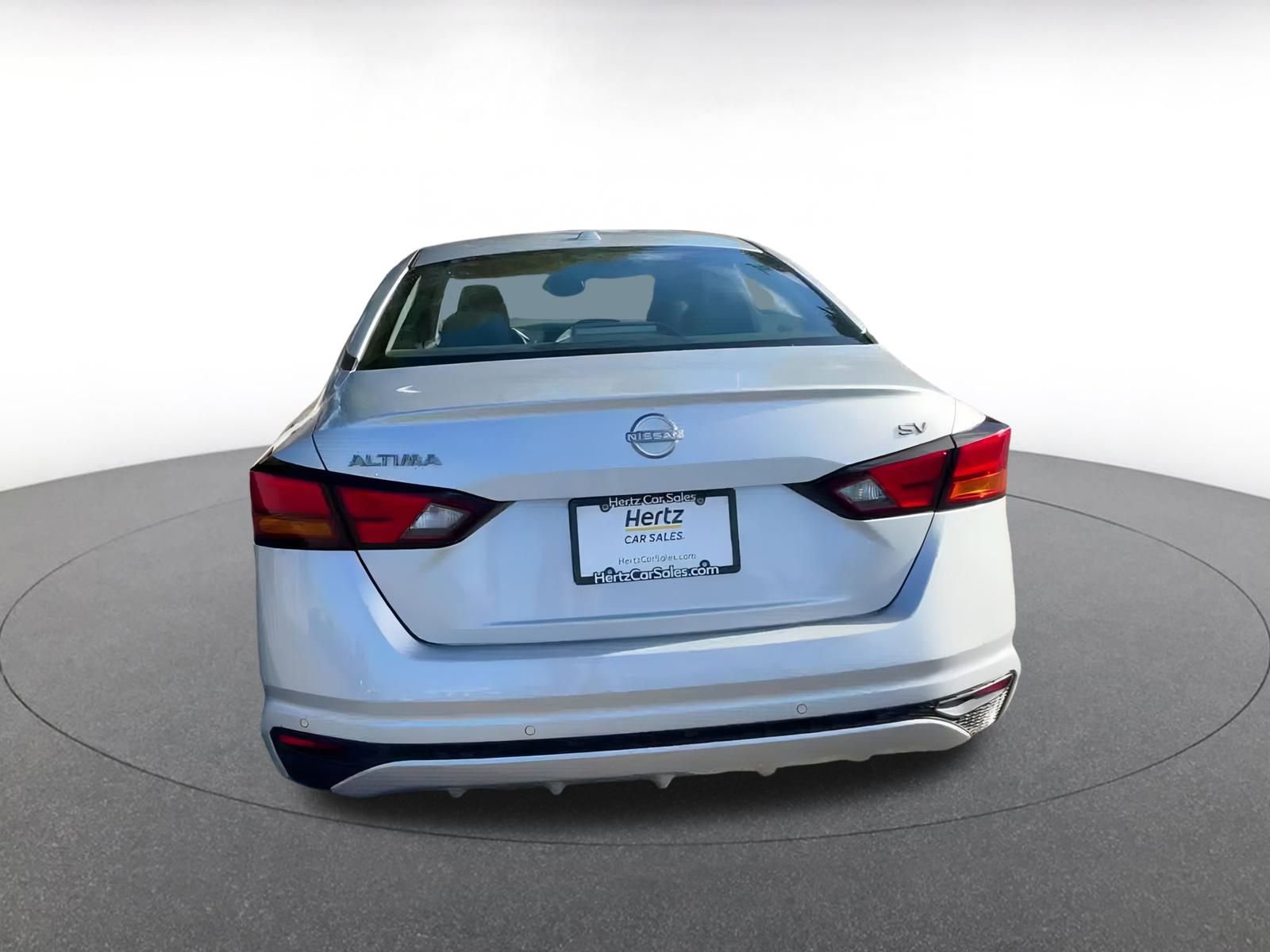 Used 2024 Nissan Altima 2.5 SV image 14