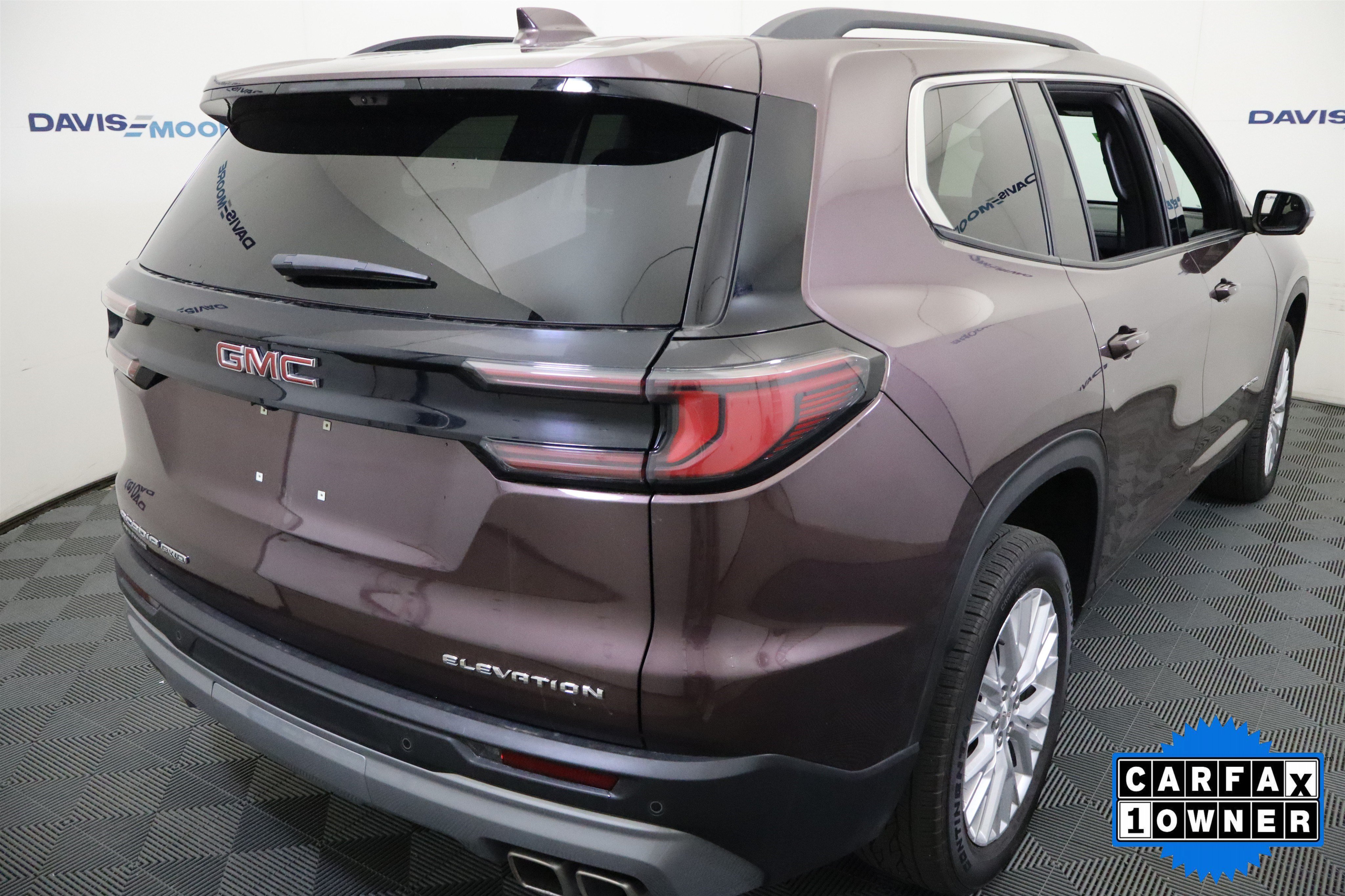 Used 2026 GMC Acadia Elevation w/ Elevation Premium Package AWD/4WD image 6