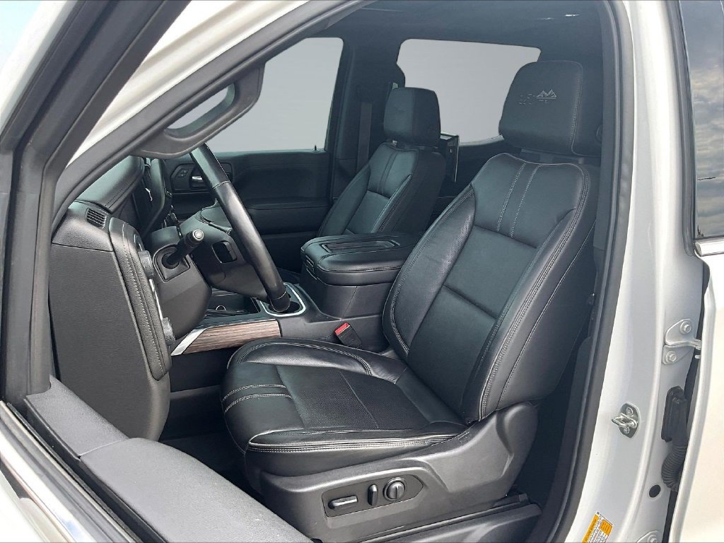 Used 2021 Chevrolet Silverado 1500 High Country AWD/4WD image 24