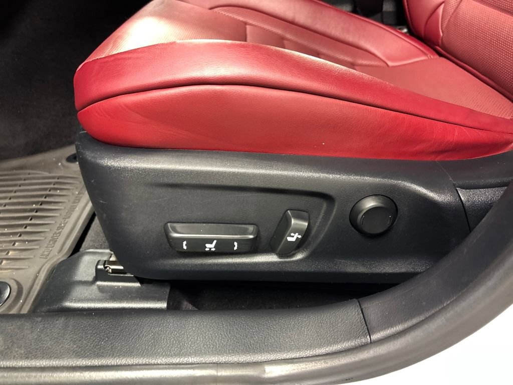 Used 2018 Lexus IS 300 F Sport w/ F Sport Package image 23