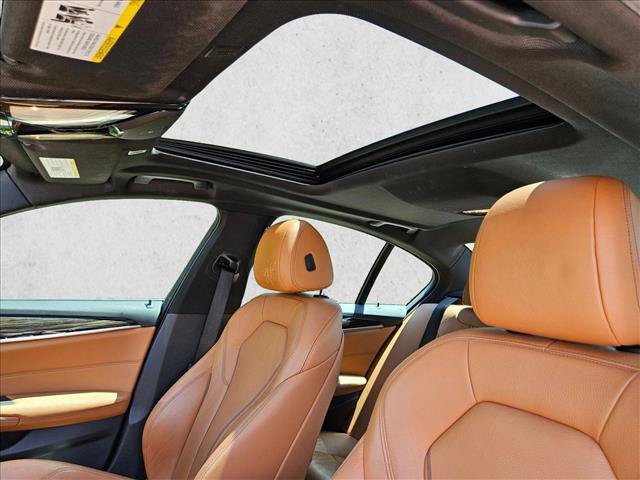 Used 2018 BMW 540i xDrive AWD/4WD image 16