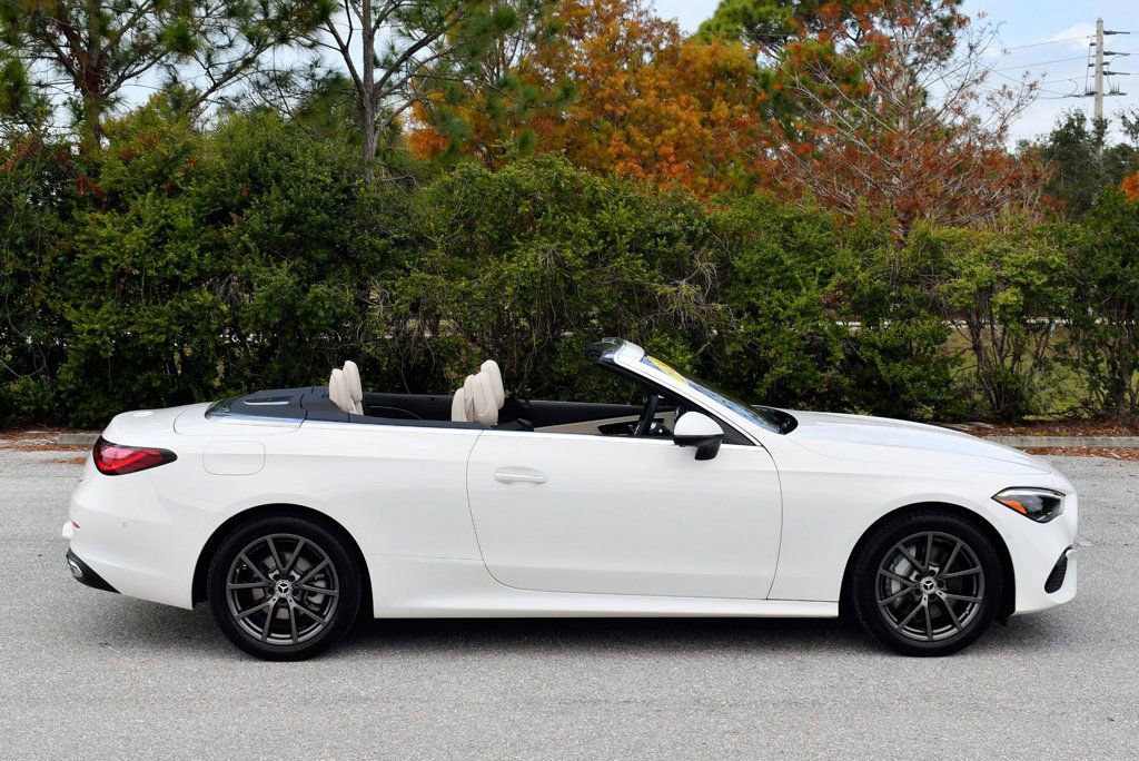 Used 2024 Mercedes-Benz CLE 300 4MATIC Cabriolet w/ Driver Assistance Package image 48