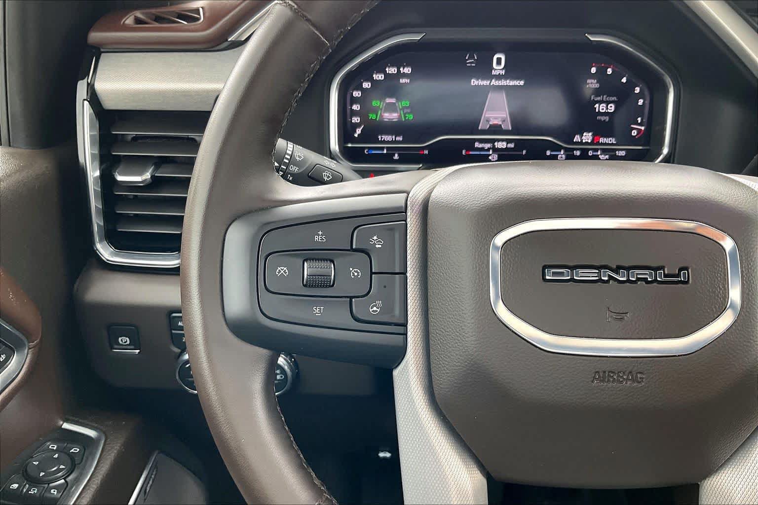 Used 2024 GMC Sierra 2500 Denali w/ Technology Package AWD/4WD image 24