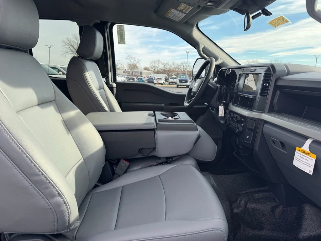 New 2026 Ford F550 4x4 SuperCab Super Duty image 10