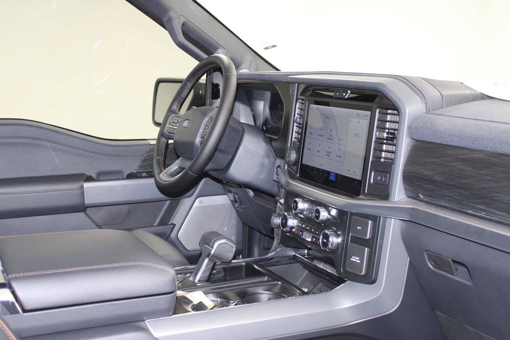 New 2025 Ford F150 Lariat w/ Equipment Group 502A High image 28