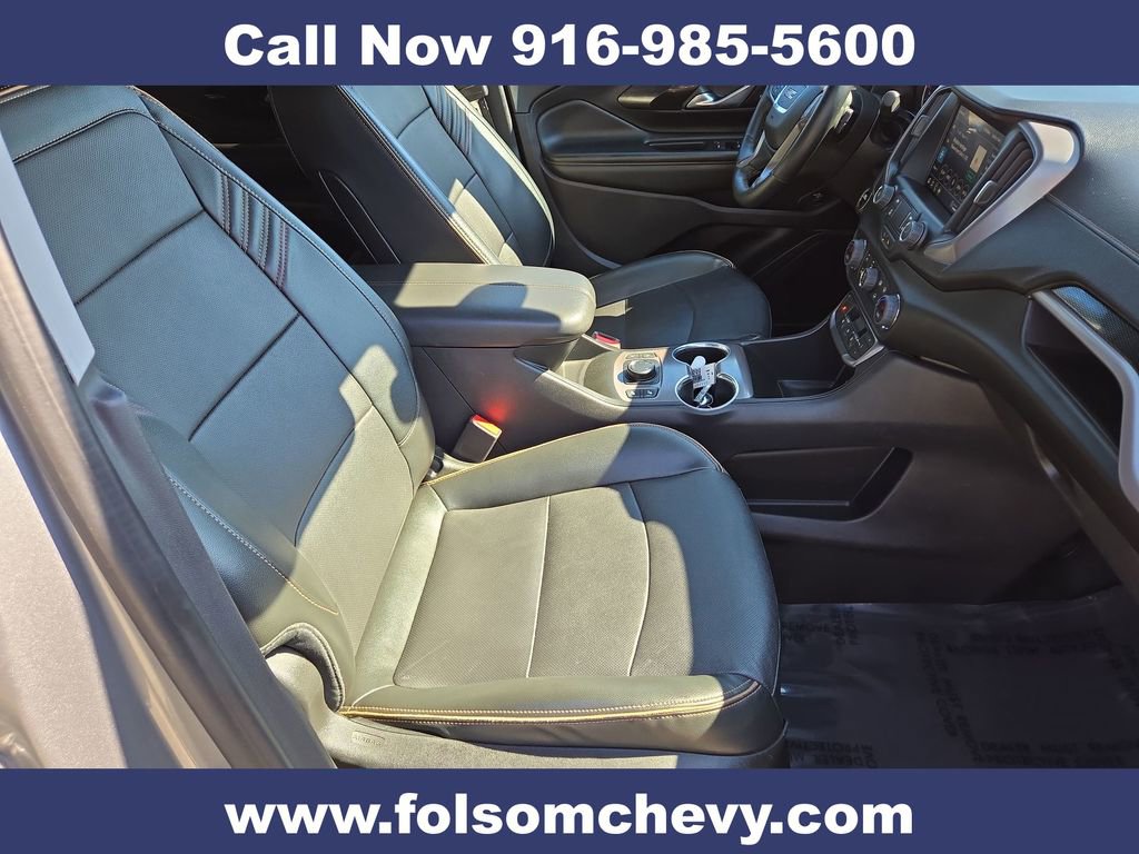 Used 2024 GMC Terrain AT4 image 30