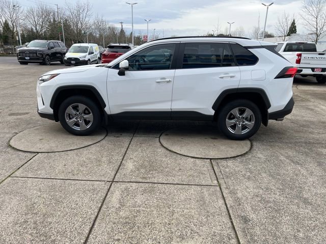Used 2024 Toyota RAV4 XLE image 5