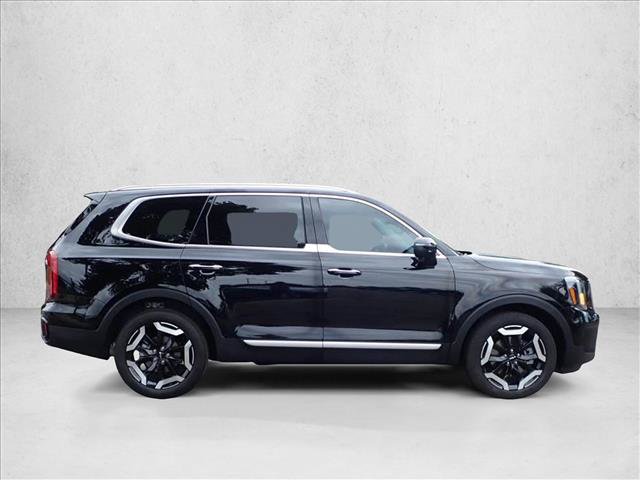 Used 2024 Kia Telluride S w/ S Sunroof Package FWD image 5
