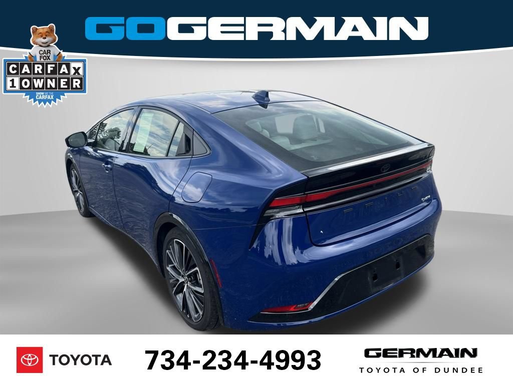 Used 2025 Toyota Prius XLE AWD/4WD image 10