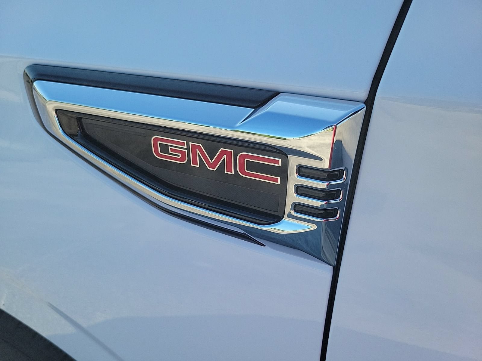 New 2026 GMC Yukon XL Elevation w/ Elevation Premium Package RWD image 10