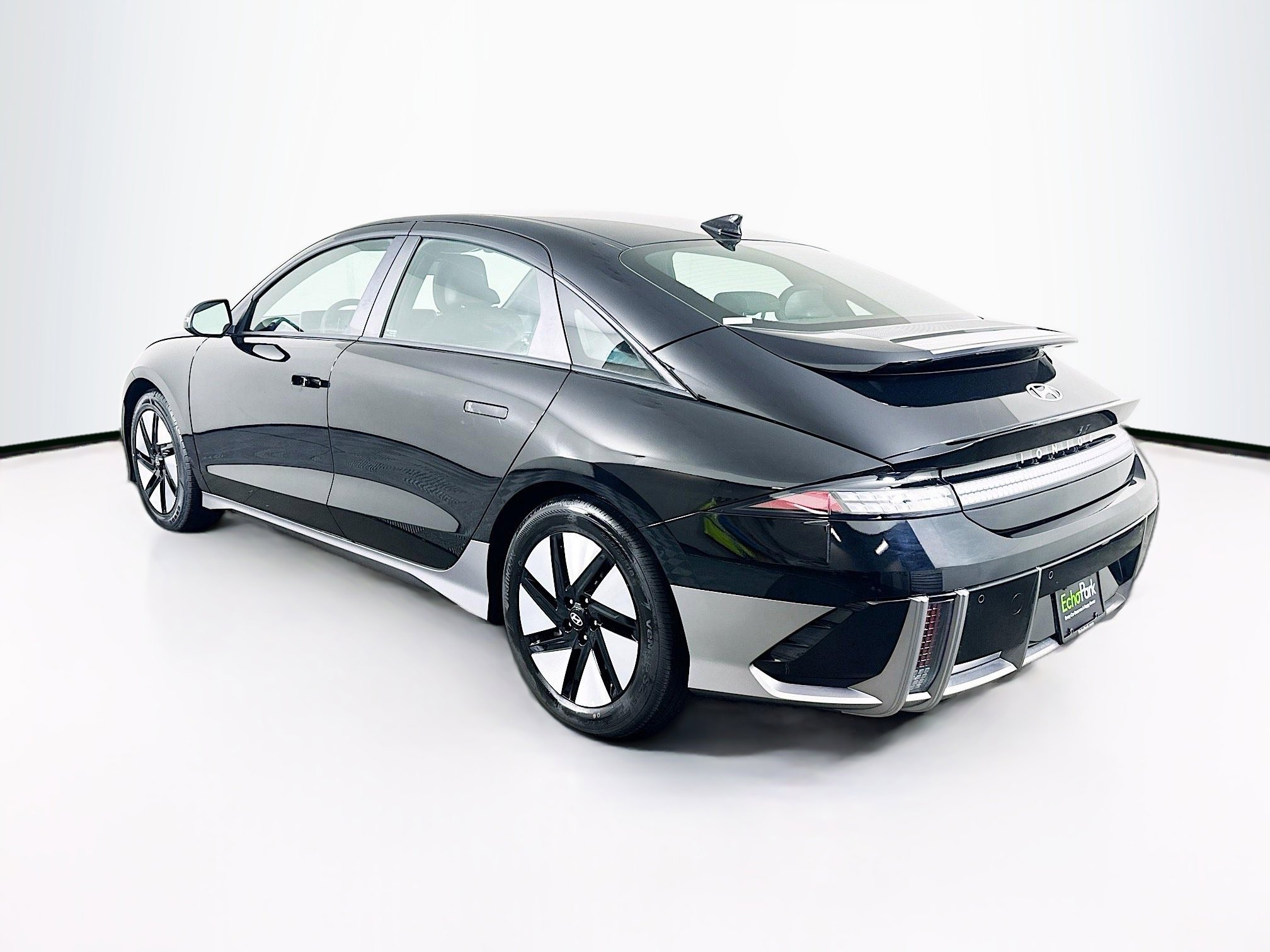 Used 2024 Hyundai Ioniq 6 SE image 5