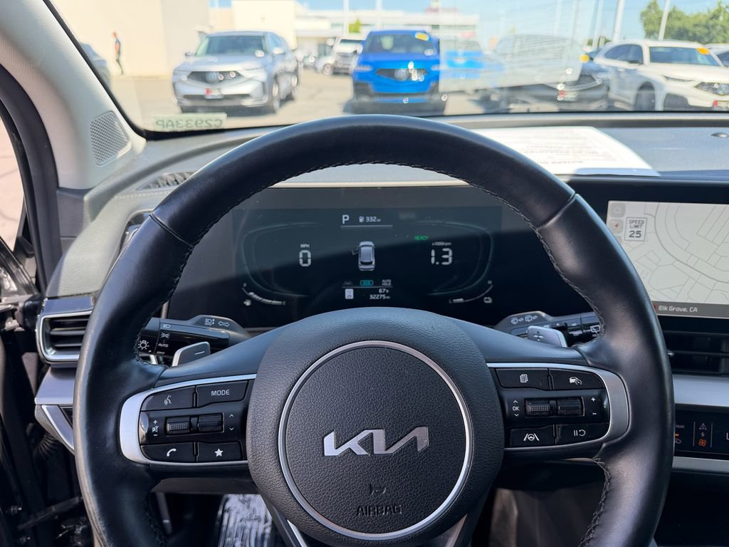 Used 2023 Kia Sportage EX AWD/4WD image 14