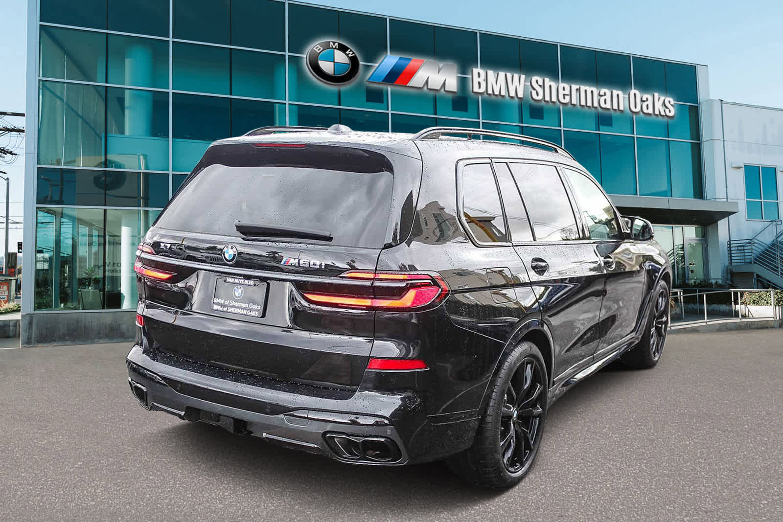 Used 2026 BMW X7 M60i image 4