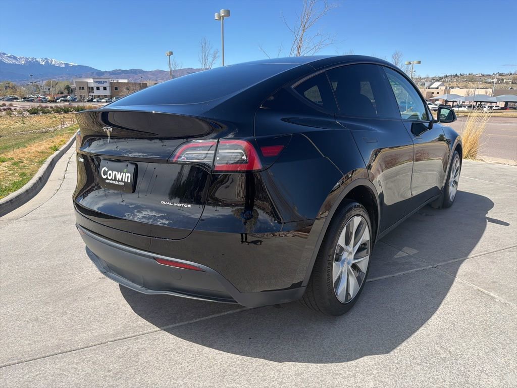 Used 2023 Tesla Model Y Long Range image 7