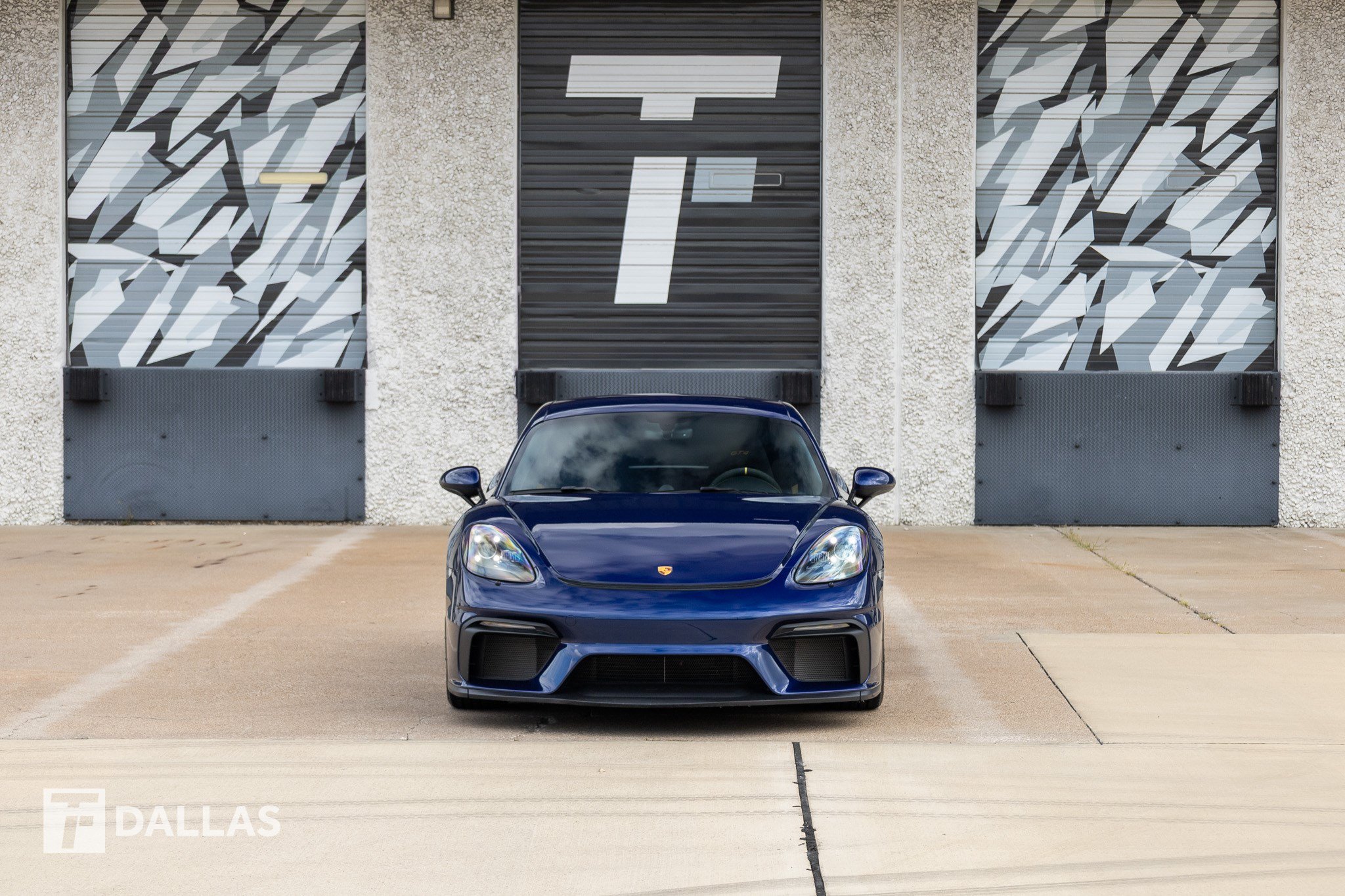 Used 2023 Porsche 718 Cayman GT4 RWD image 3