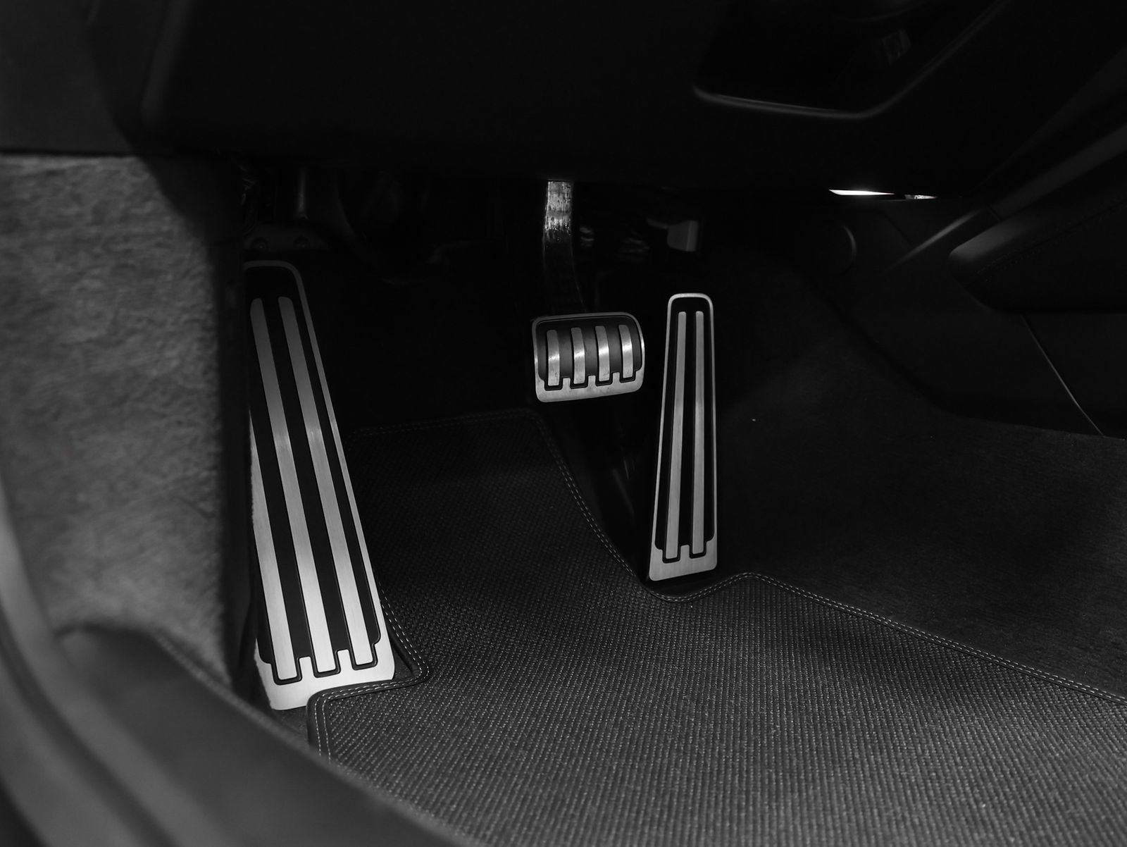Certified 2025 Porsche 911 Turbo S AWD/4WD image 64