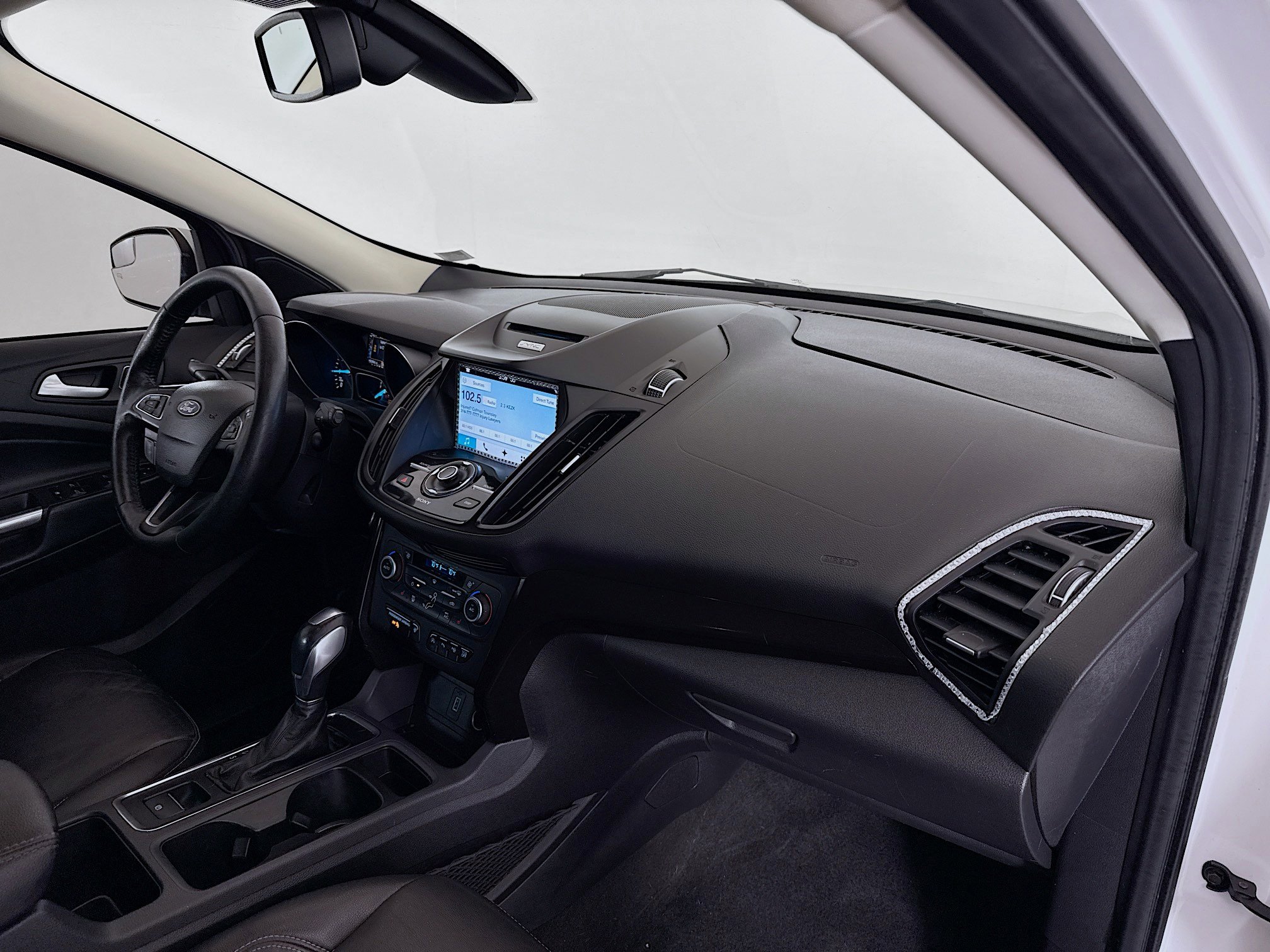 Used 2018 Ford Escape Titanium image 27