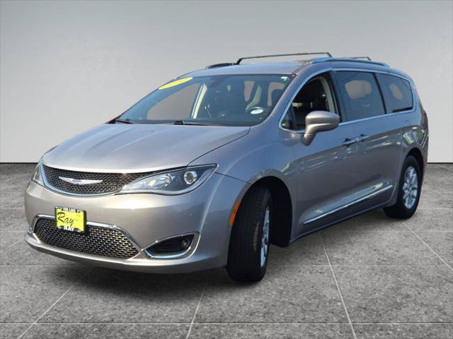 Certified 2020 Chrysler Pacifica Touring-L FWD image 4