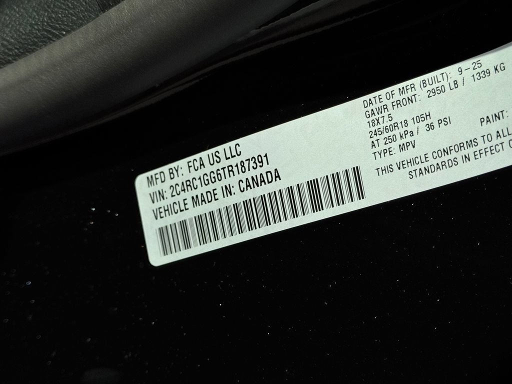 New 2026 Chrysler Pacifica Limited FWD image 31