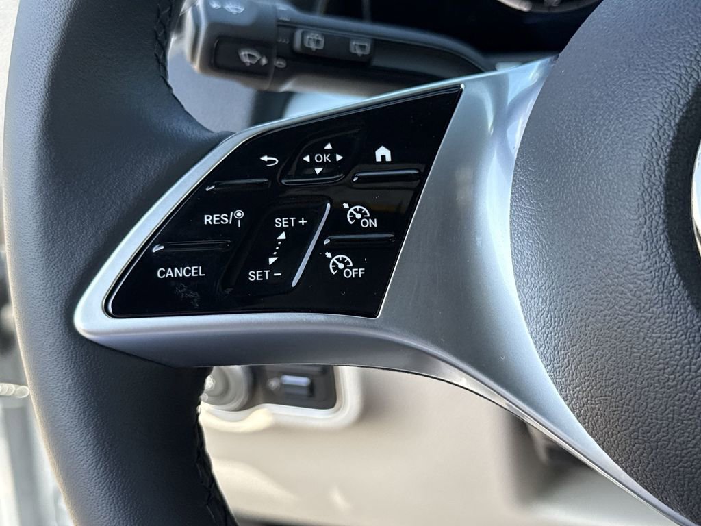 Used 2026 Mercedes-Benz GLB 250 image 25