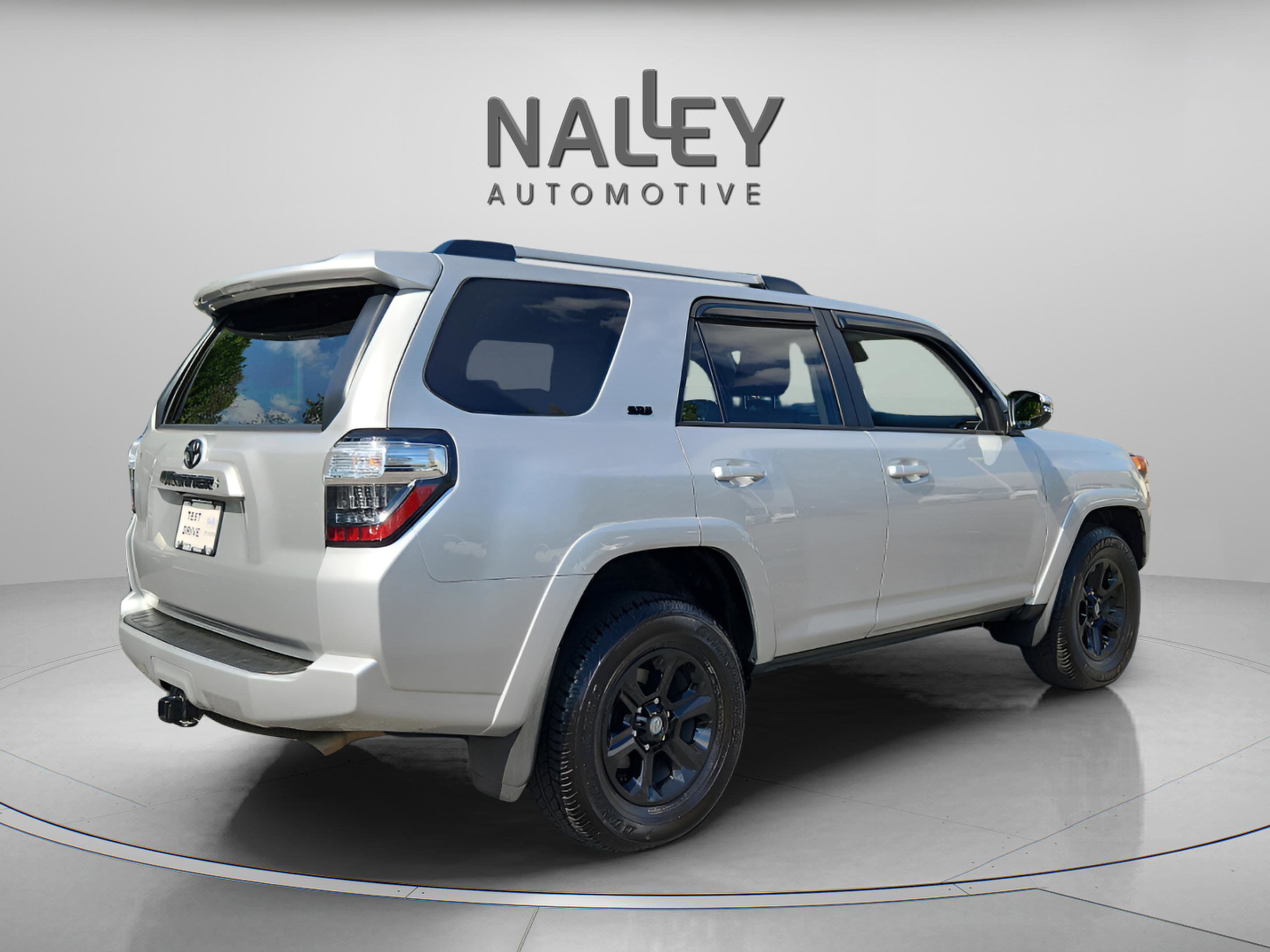 Certified 2024 Toyota 4Runner SR5 Premium image 7